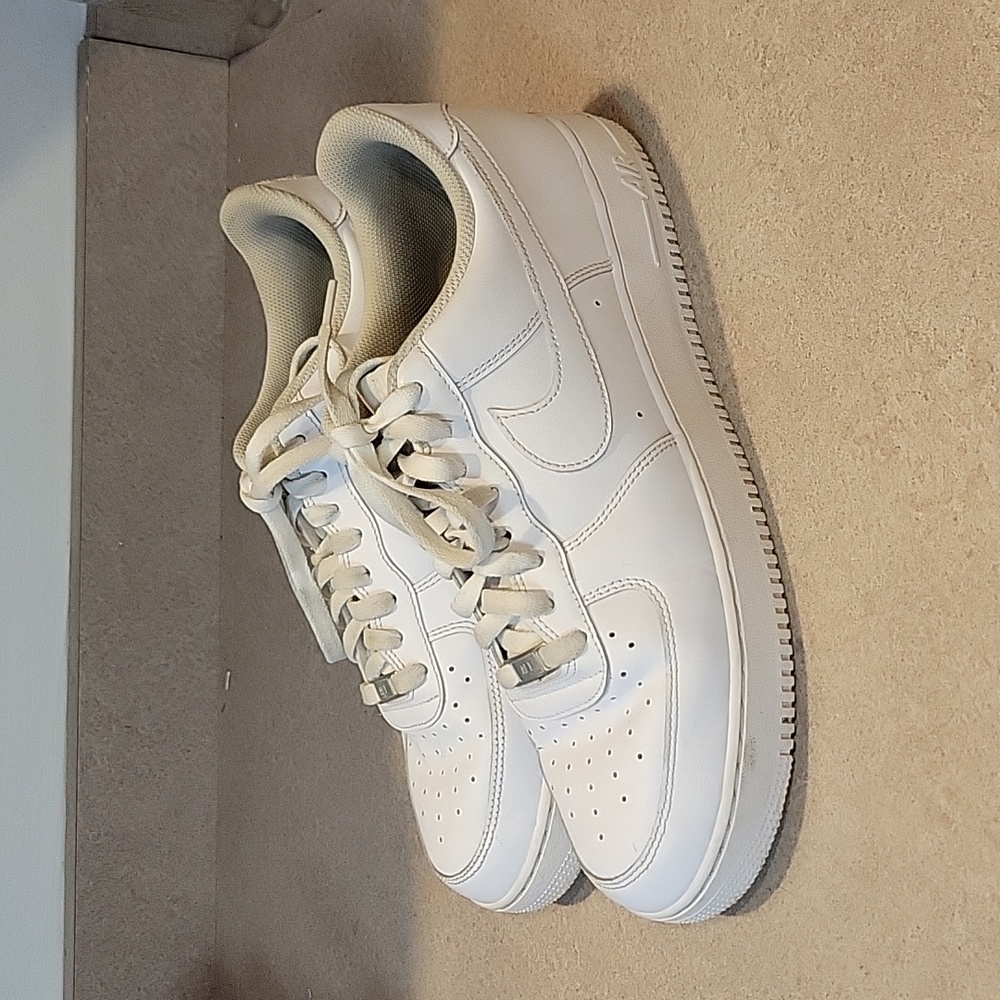 NIKE Air Force 1 Low ‘07 White Men’s Shoes Size 13 - Picture 1 of 9